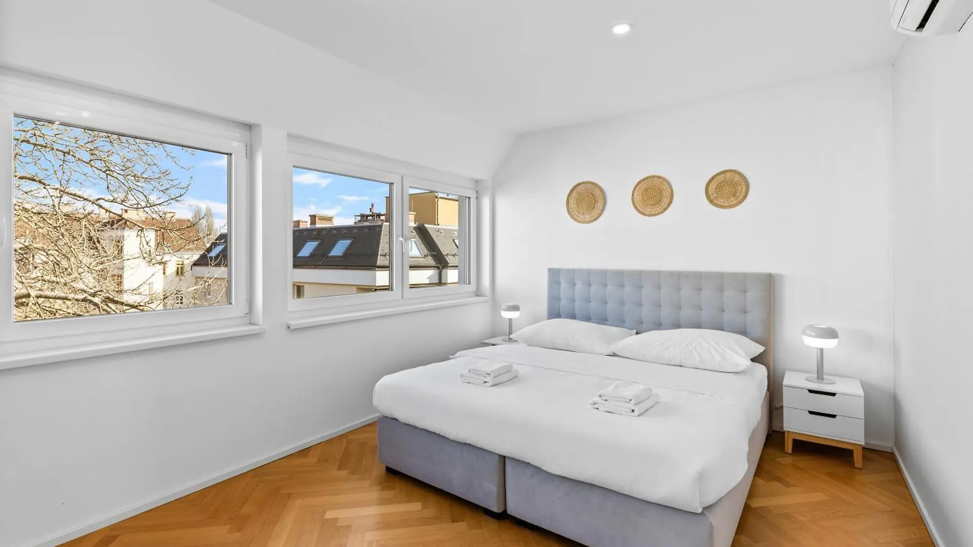 Vienna Chic Residences #Master Suite #Brand New# 0*,
